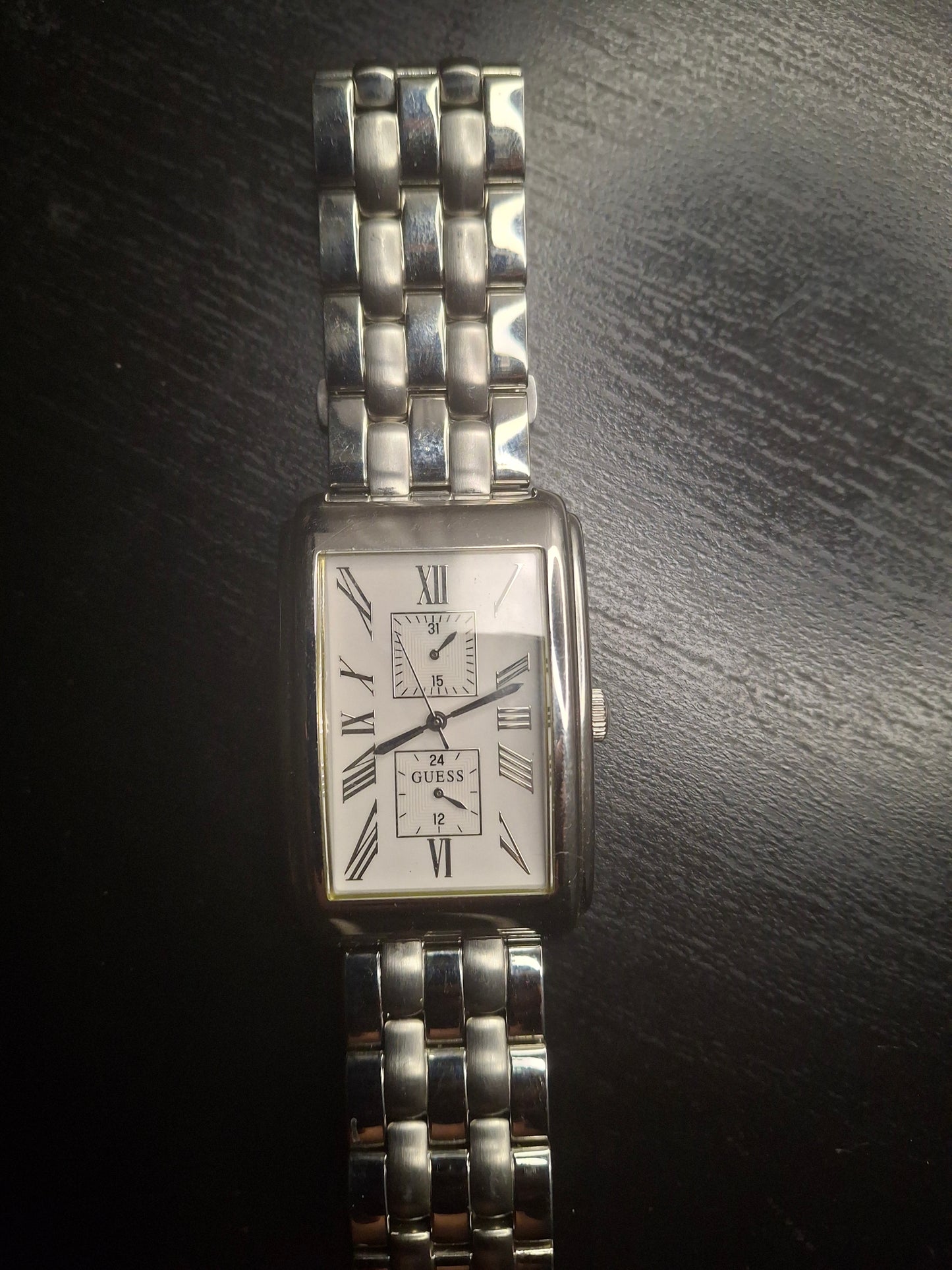 GUESS U11602G1 Men's Watch Stainless Steel Silver Tone New Battery Runs Great