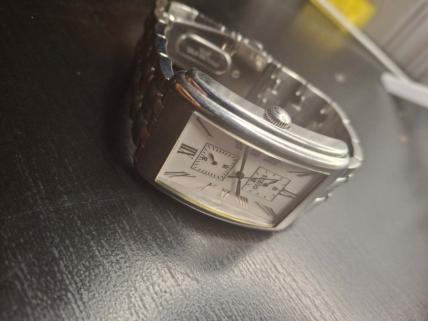 GUESS U11602G1 Men's Watch Stainless Steel Silver Tone New Battery Runs Great